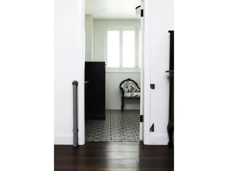 DREAMBABY Türschutzgitter Glide n Hide 60 cm - 140 cm Grau
