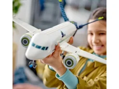 LEGO® City Passagierflugzeug 60367