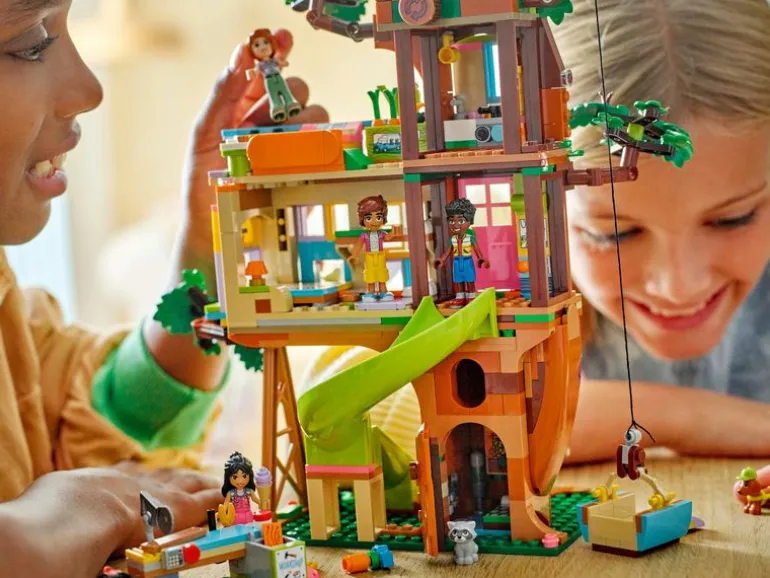 LEGO® Friends Baumhaus 42652