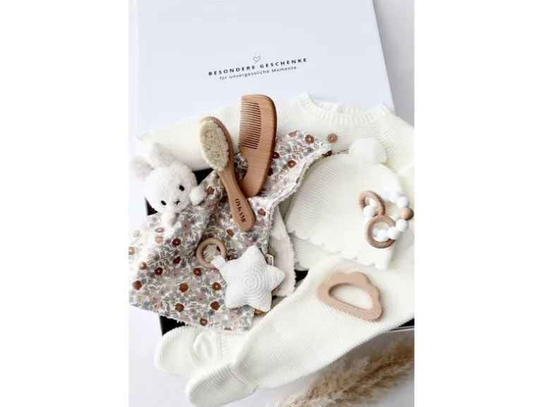 Oykami Geschenkset Babybox Siena Weiss Blumen