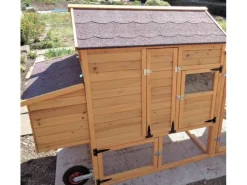 PetHomes Kleintierstall Montreux aus Massivholz