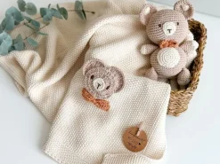 Welcomebabybox Geschenkset Milu – Decke & Bär