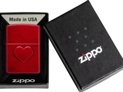 ZIPPO Stamped Heart Design Rot